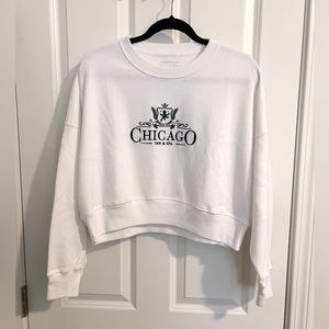 Abercrombie Cropped Logo Sweatshirt in Size M White